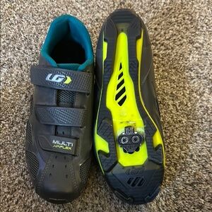 Gray Multi Airflex Cycling Shoes